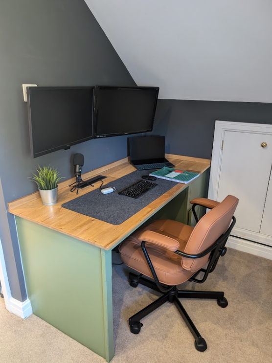Desk Realised.png